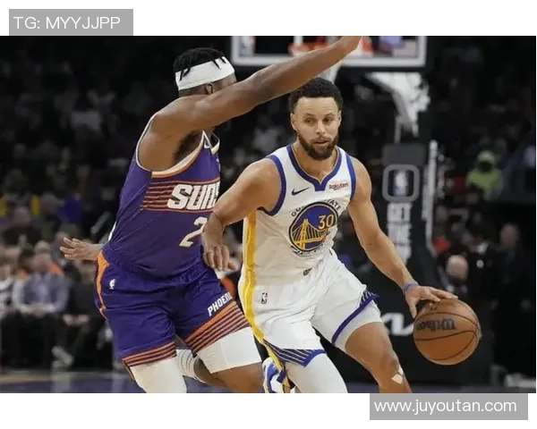 快船与爵士激战正酣CCTV5直播精彩赛事不容错过