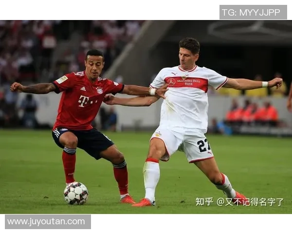 拜仁慕尼黑与莱比锡红牛激战正酣谁能在德甲赛场笑到最后