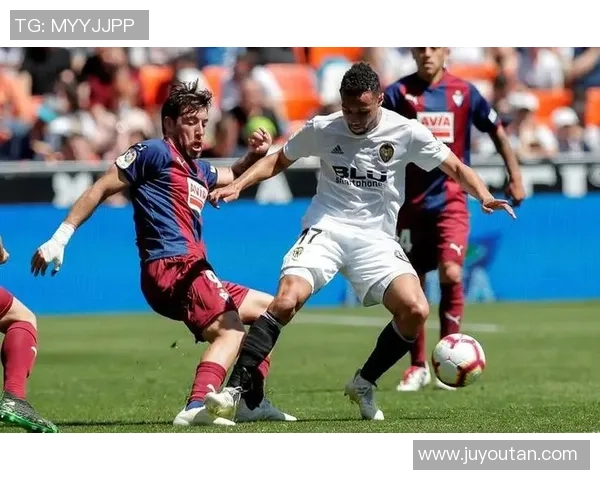 瓦伦西亚主场迎战奥萨苏力争三分全力以赴争夺联赛积分