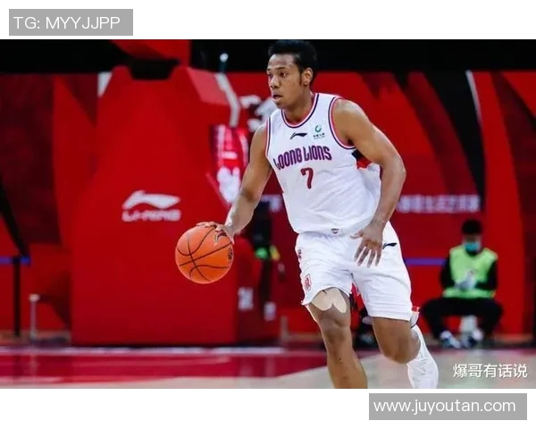 祝铭震的奋斗历程与音乐梦想：从平凡到璀璨的成长之路